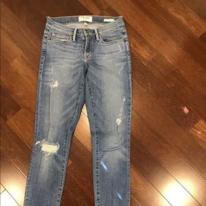 Frame Denim Le Skinny de Jeanne in Carson